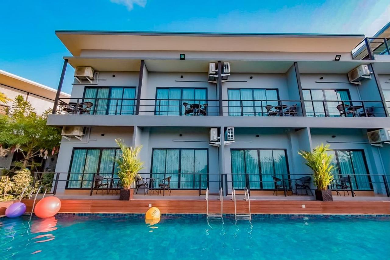 Phuengluang Riverside Hotel Chanthaburi Buitenkant foto