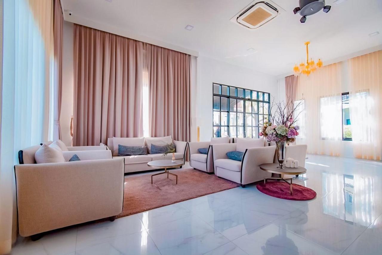 Phuengluang Riverside Hotel Chanthaburi Buitenkant foto