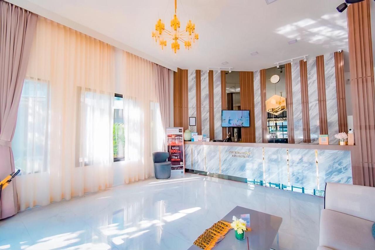 Phuengluang Riverside Hotel Chanthaburi Buitenkant foto