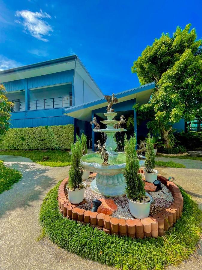 Phuengluang Riverside Hotel Chanthaburi Buitenkant foto